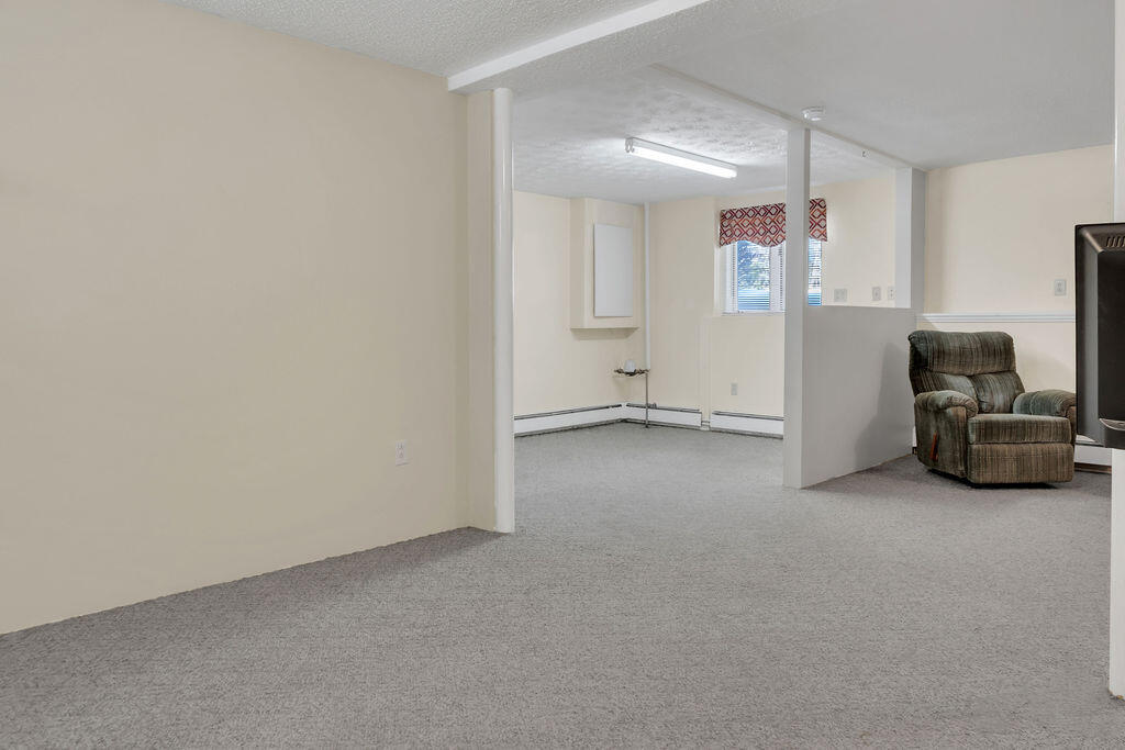 15 Morningside Street Lewiston ME 04240