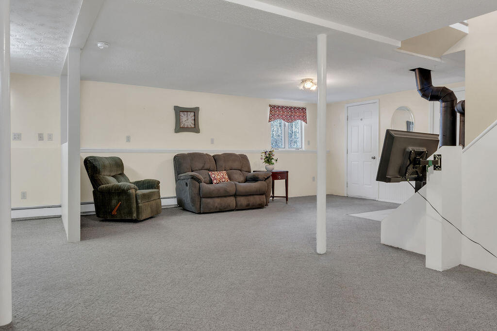 15 Morningside Street Lewiston ME 04240