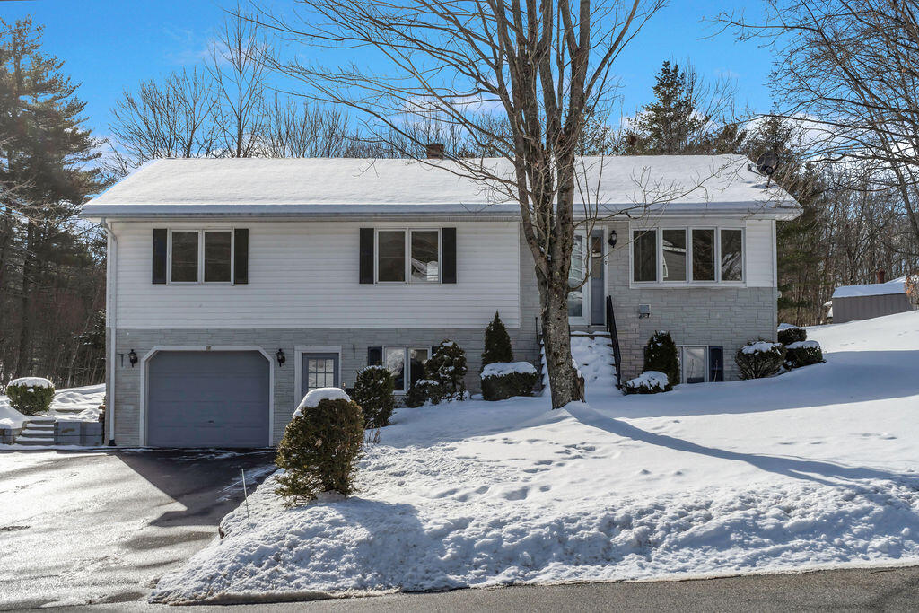 15 Morningside Street Lewiston ME 04240