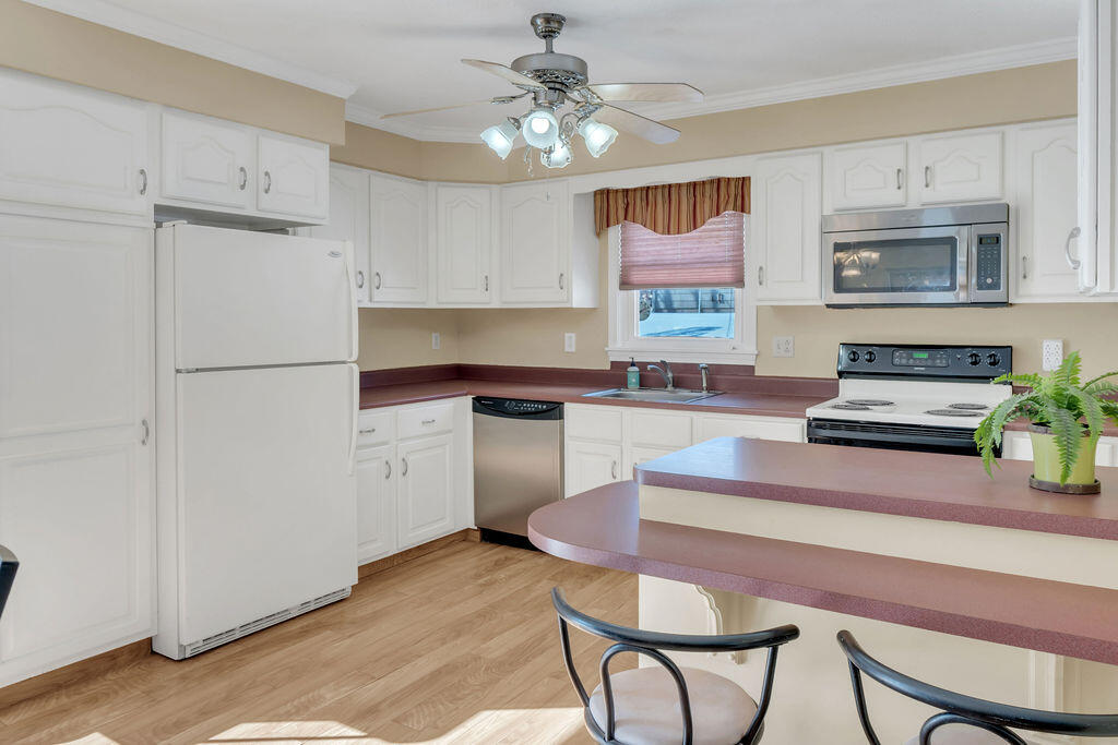 15 Morningside Street Lewiston ME 04240