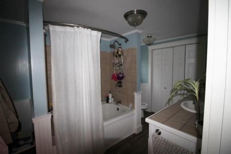 147 Autumn Drive Poland ME 04274
