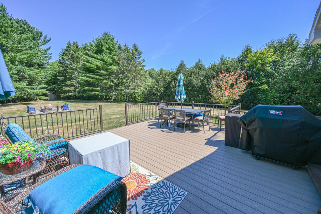 72 Nottingham Way Brewer ME 04412