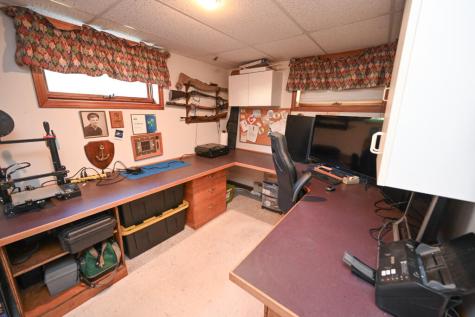 72 Nottingham Way Brewer ME 04412