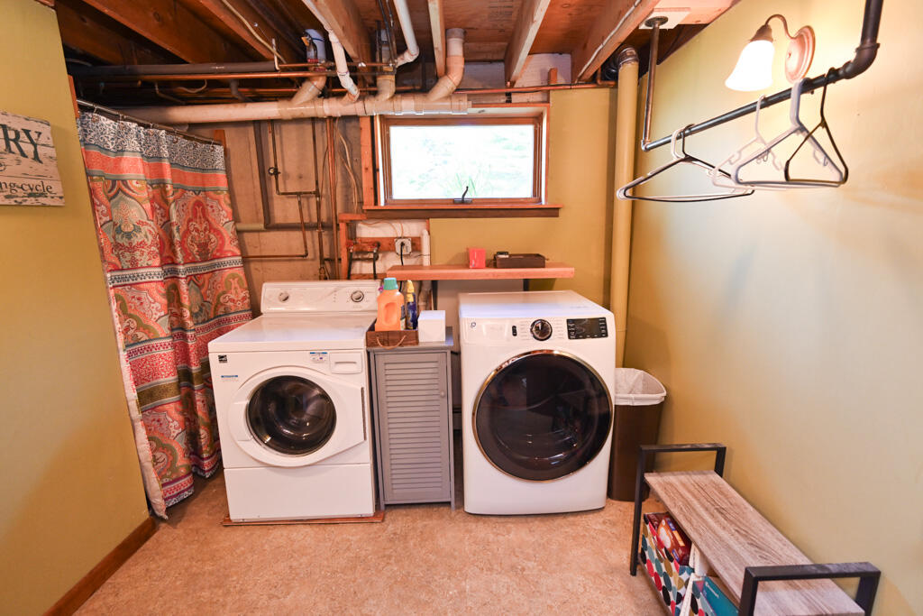 72 Nottingham Way Brewer ME 04412