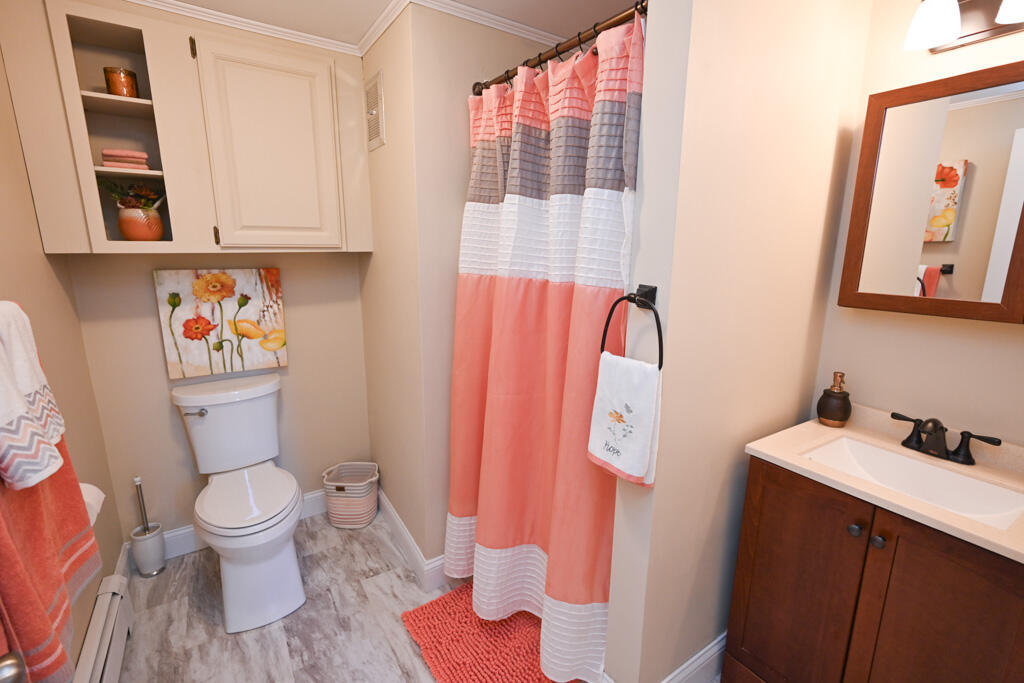 72 Nottingham Way Brewer ME 04412