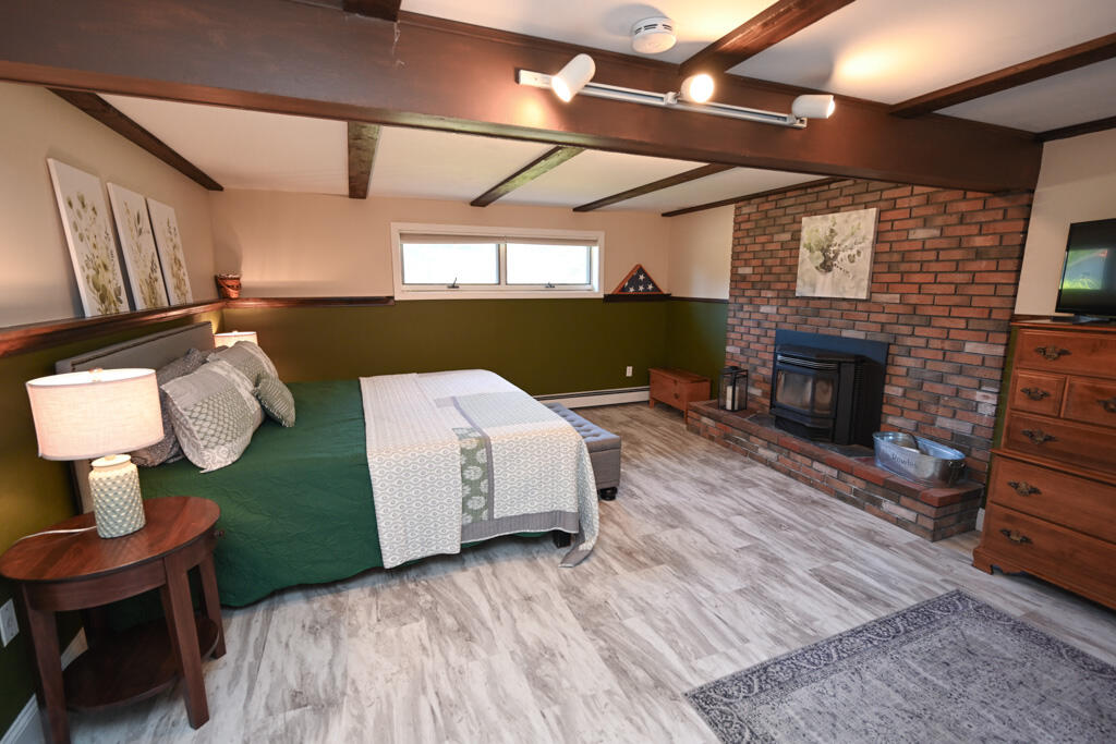 72 Nottingham Way Brewer ME 04412