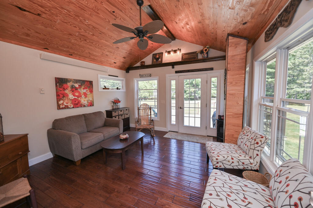 72 Nottingham Way Brewer ME 04412