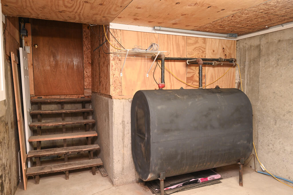 72 Nottingham Way Brewer ME 04412