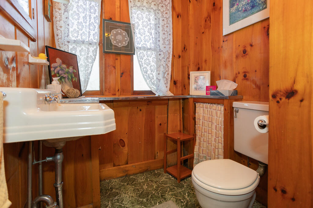 108 East Brook Lane (firelane 17) Weld ME 04285