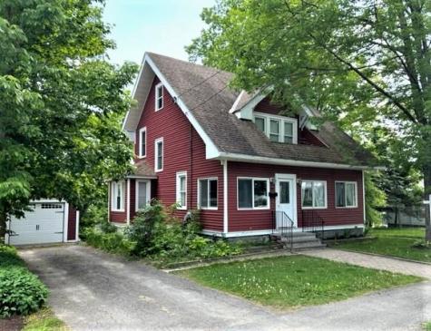43 Lincoln Street Dover-foxcroft ME 04426