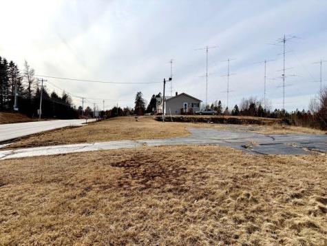 843 & 839 U.s. 1 Route Jonesboro ME 04648