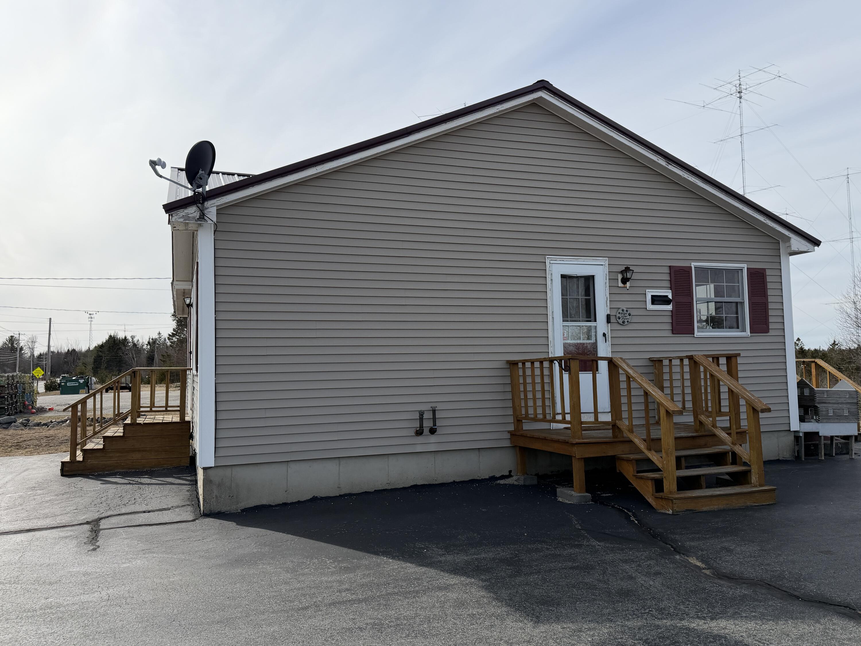 843 & 839 U.s. 1 Route Jonesboro ME 04648