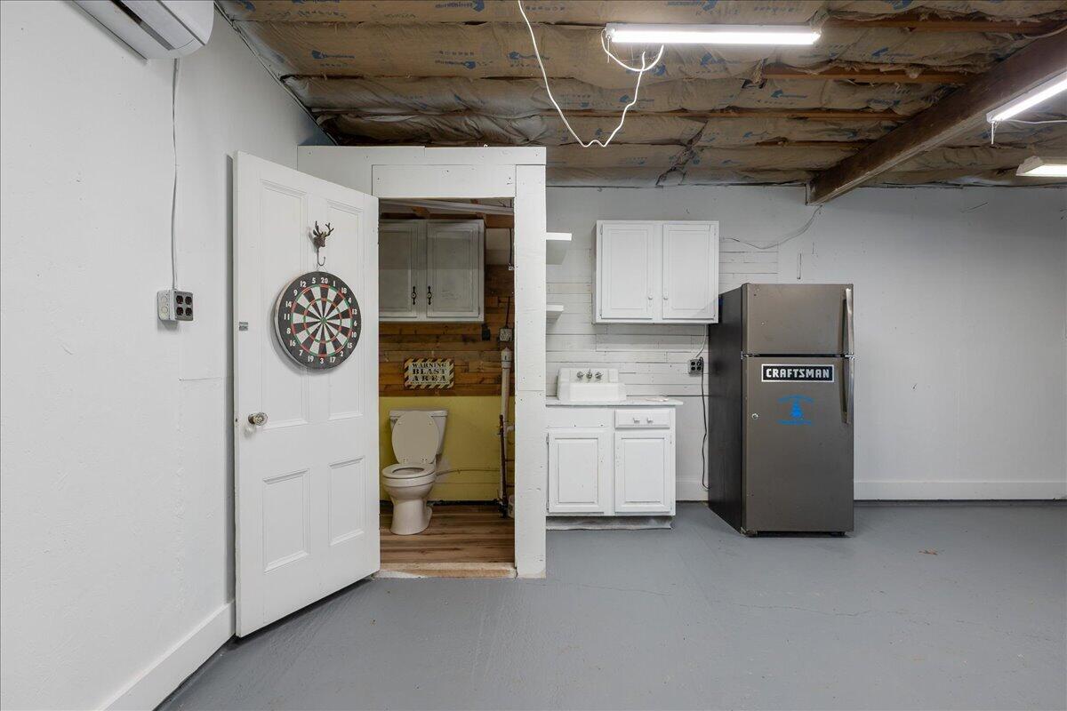 130-132 Center Street Nobleboro ME 04555