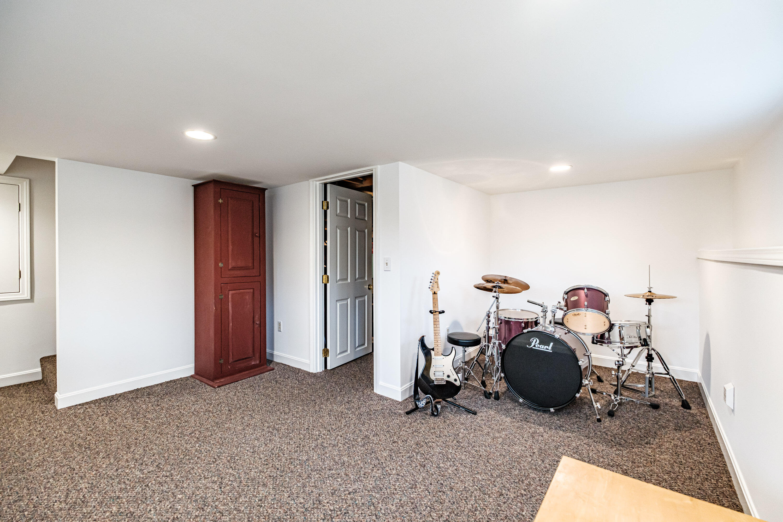 17 Belfield Street Portland ME 04103