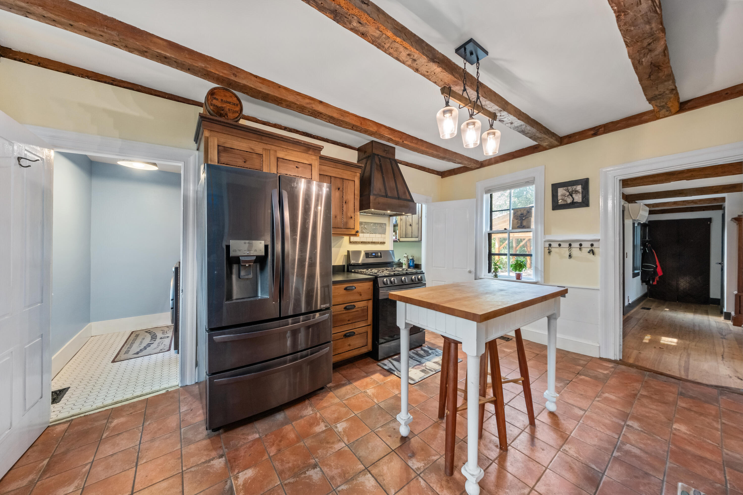 935 Dutch Neck Waldoboro ME 04572