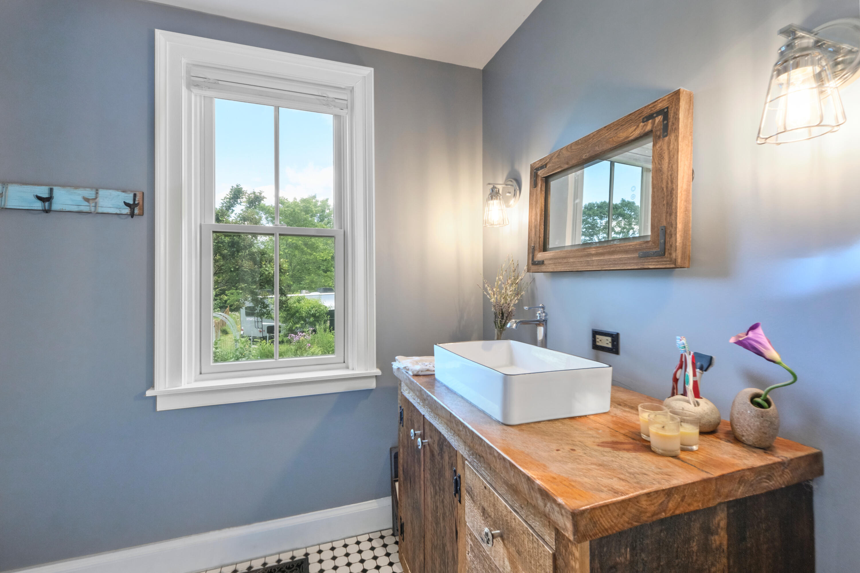 935 Dutch Neck Waldoboro ME 04572