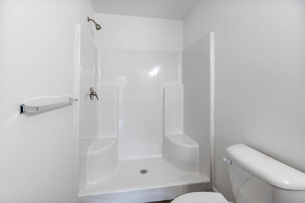 11 Cookson Road Burnham ME 04922