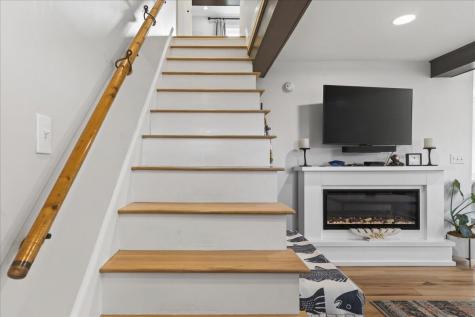 32 Burnt Cove Road Stonington ME 04681