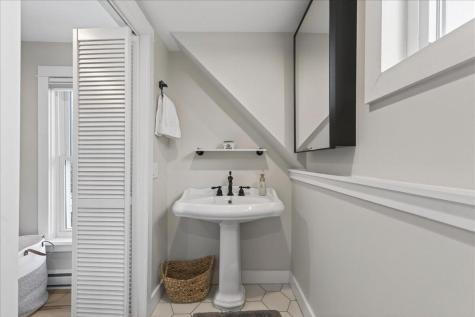 32 Burnt Cove Road Stonington ME 04681