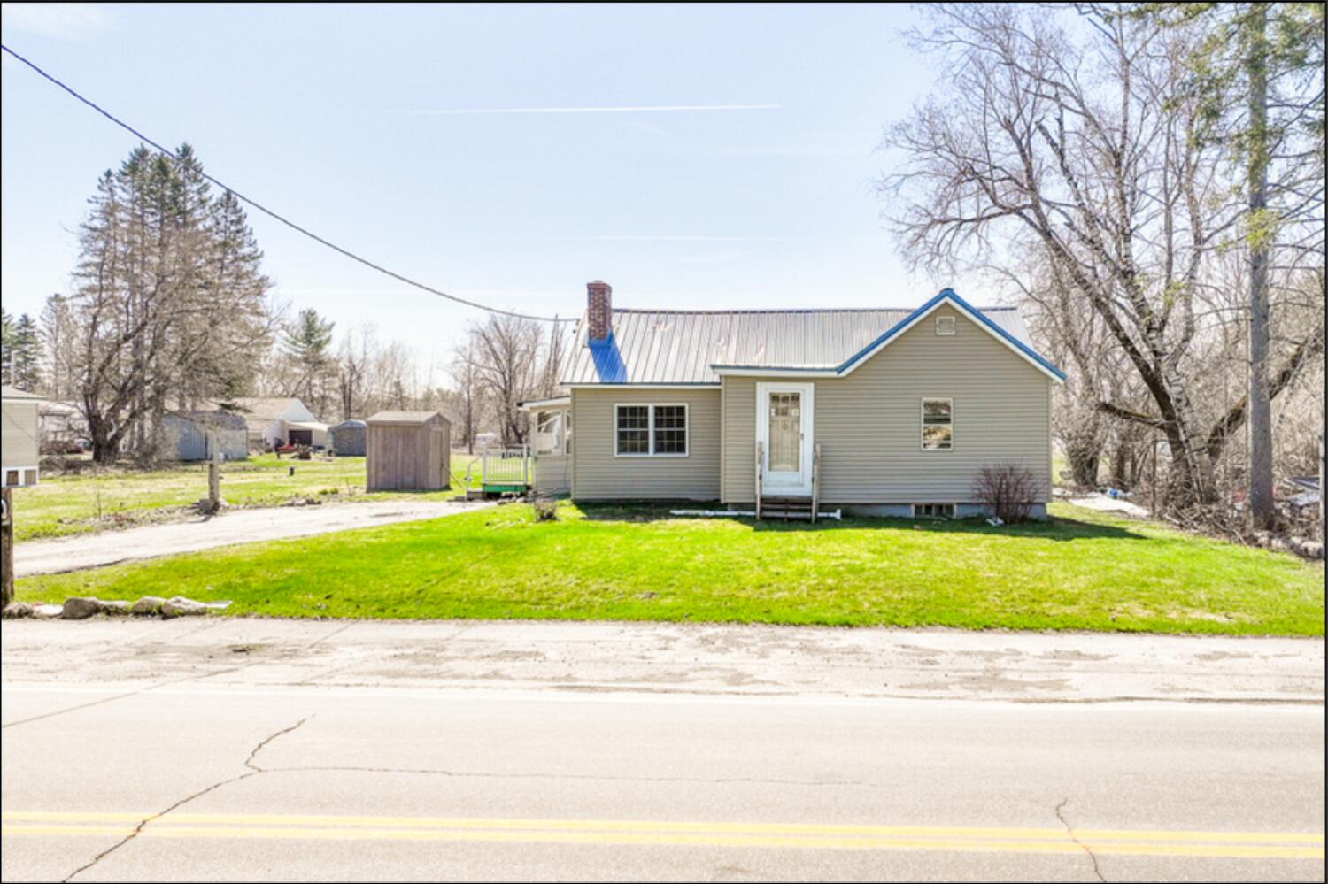 21 Exeter Road Corinna ME 04928