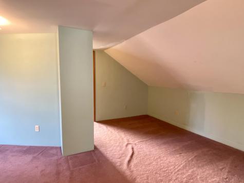 102 Poland Road Auburn ME 04210