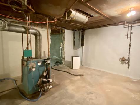 102 Poland Road Auburn ME 04210