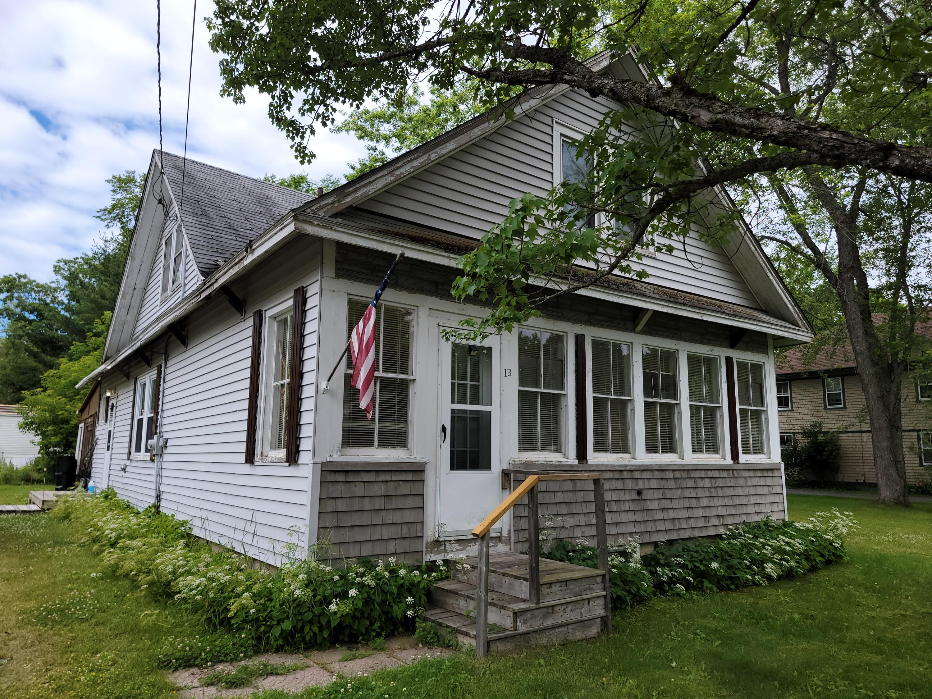 13 Broadway Street Baileyville, ME