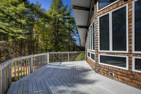 138 Cross Point Road Edgecomb ME 04556