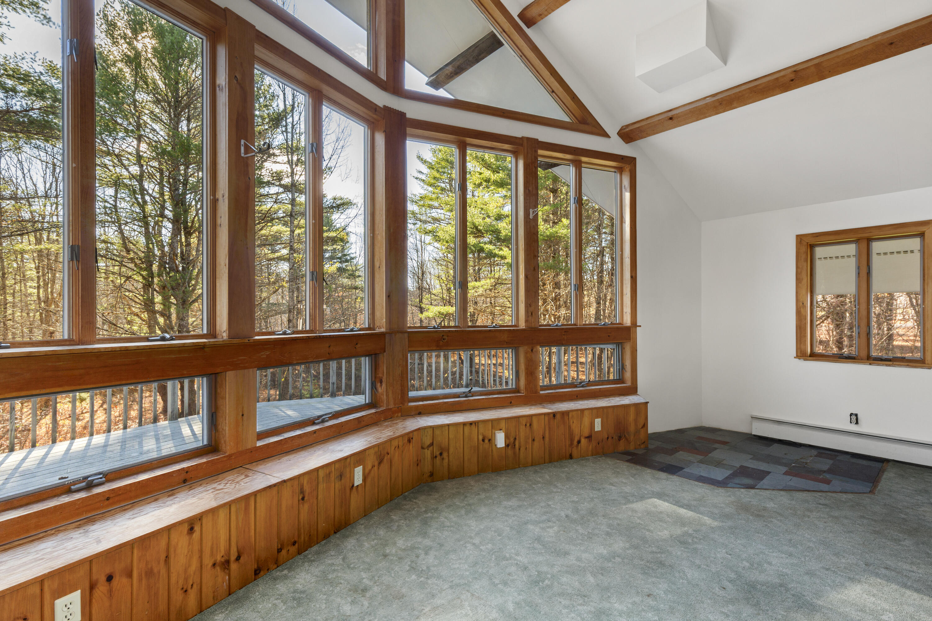 138 Cross Point Road Edgecomb ME 04556