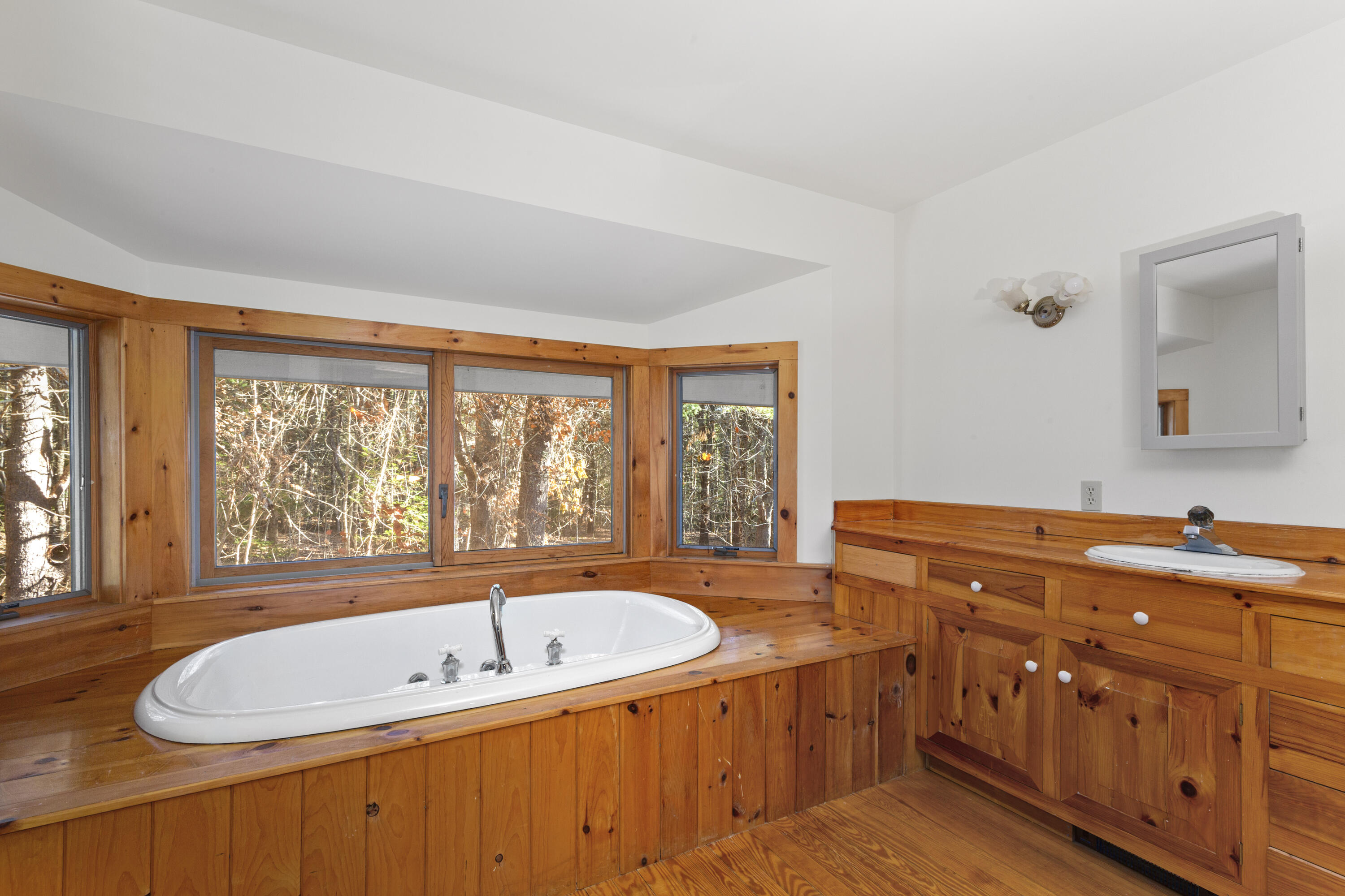 138 Cross Point Road Edgecomb ME 04556