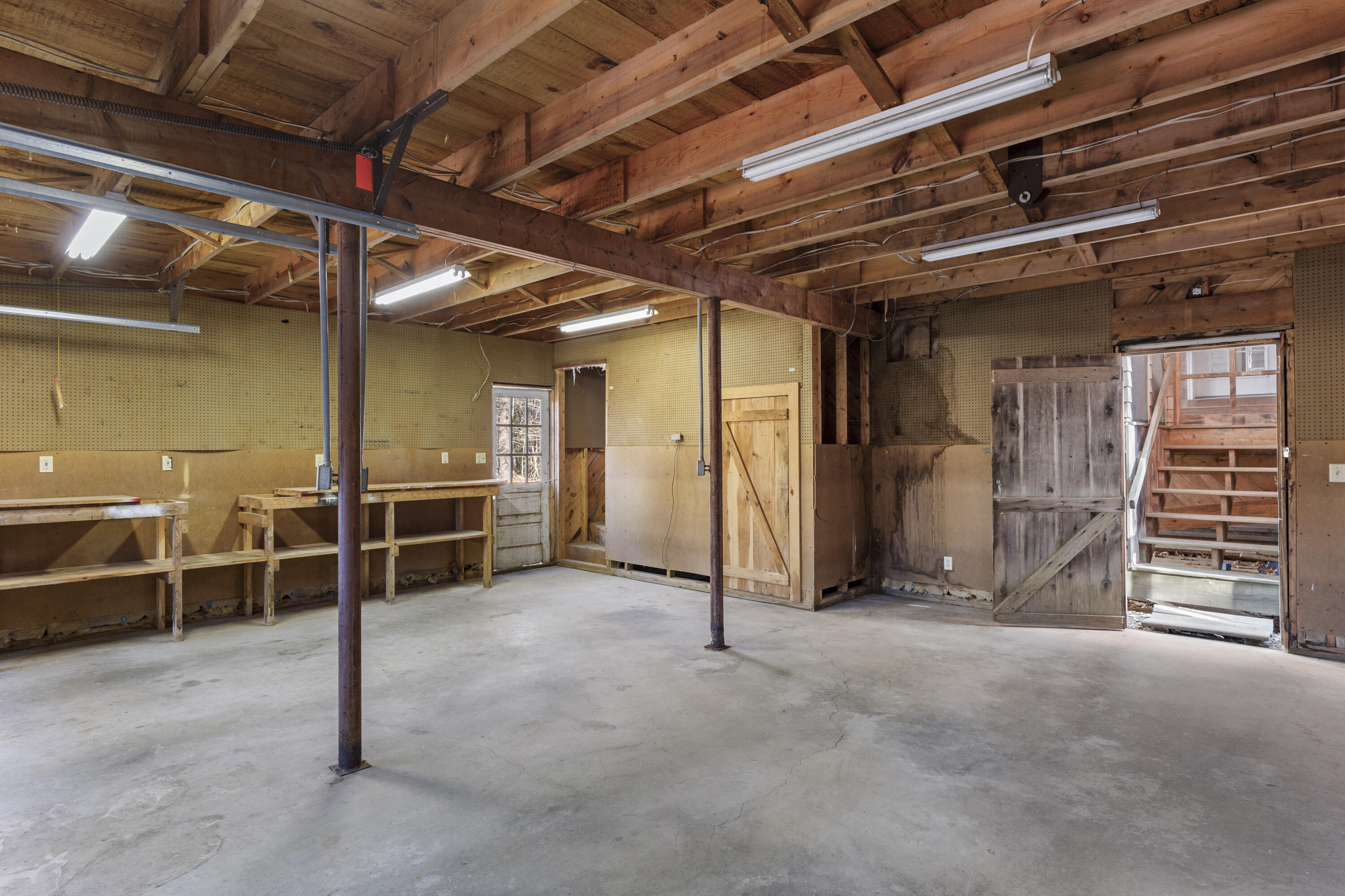 138 Cross Point Road Edgecomb ME 04556