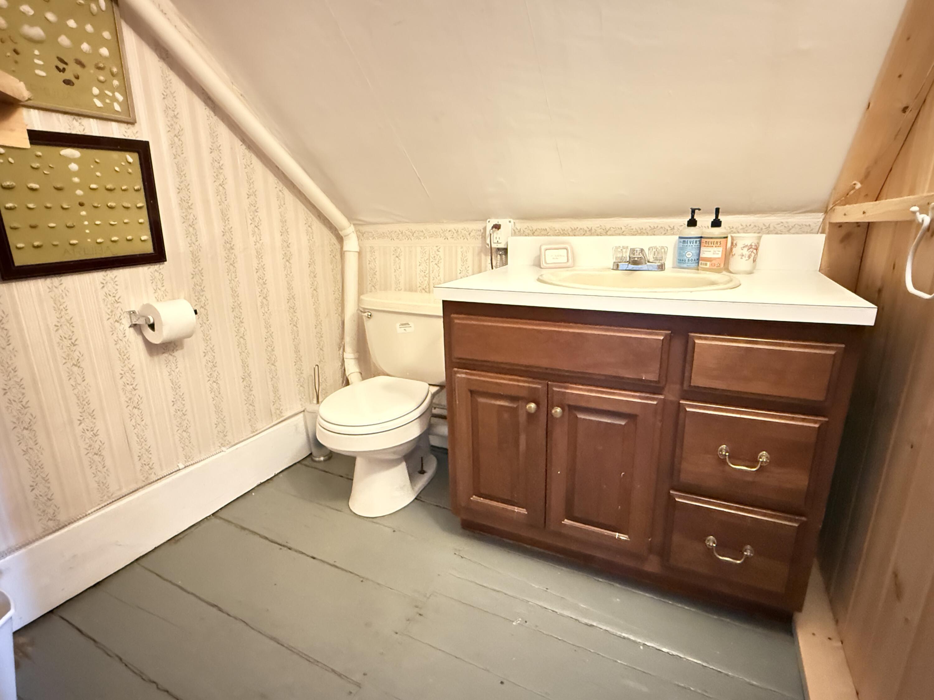 7 Mountain Street Vinalhaven ME 04863