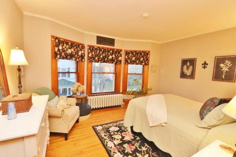 15 Mckinley Street Bangor ME 04401