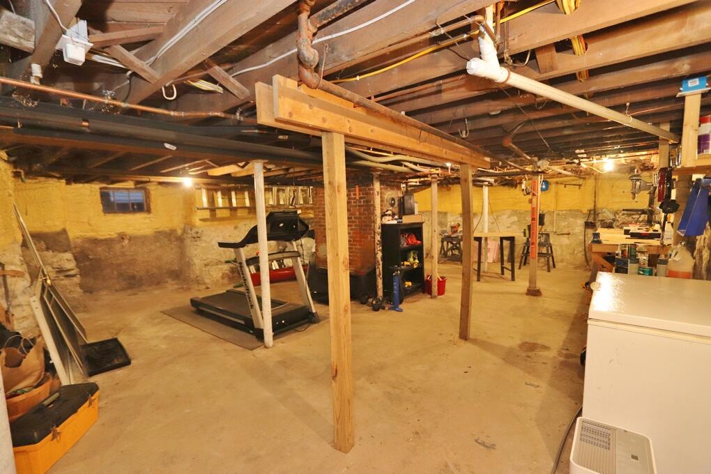 15 Mckinley Street Bangor ME 04401