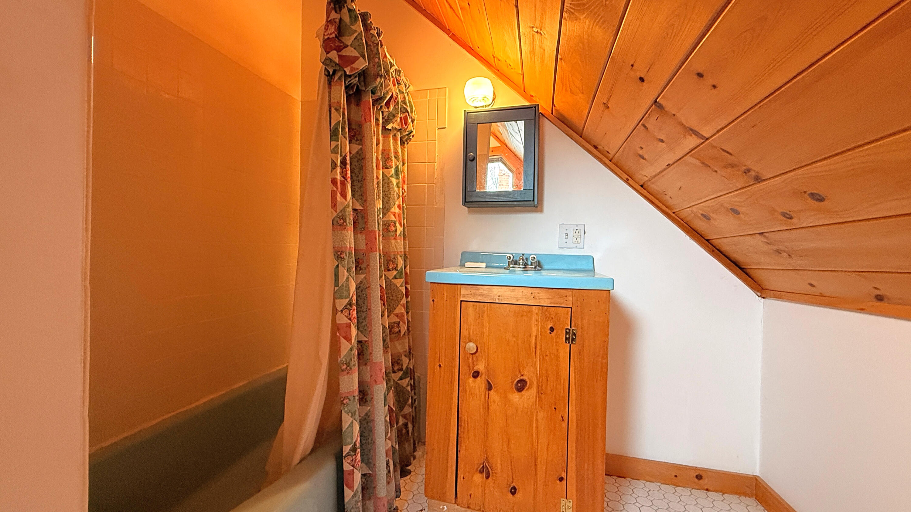 16 School Street Lubec ME 04652
