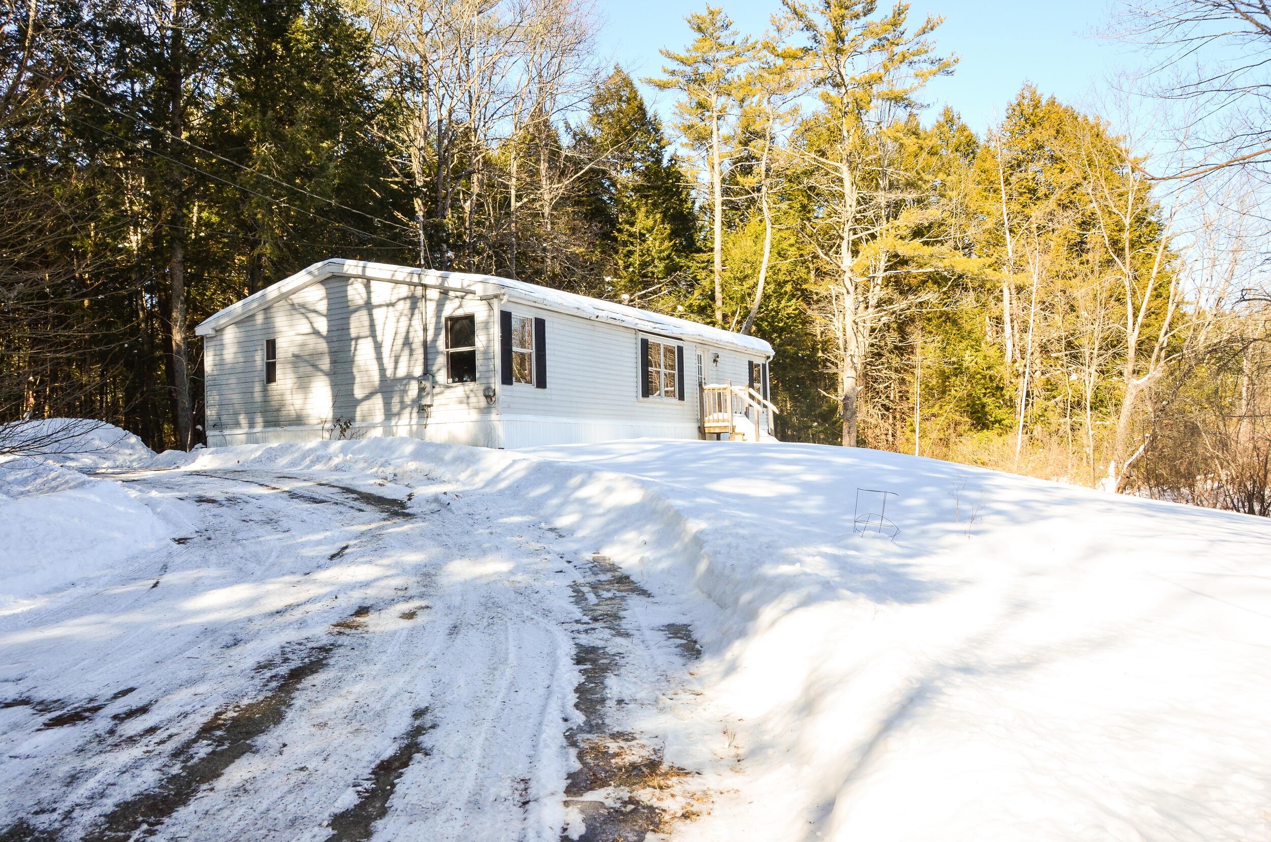 65 Weeks Road Gardiner ME 04345