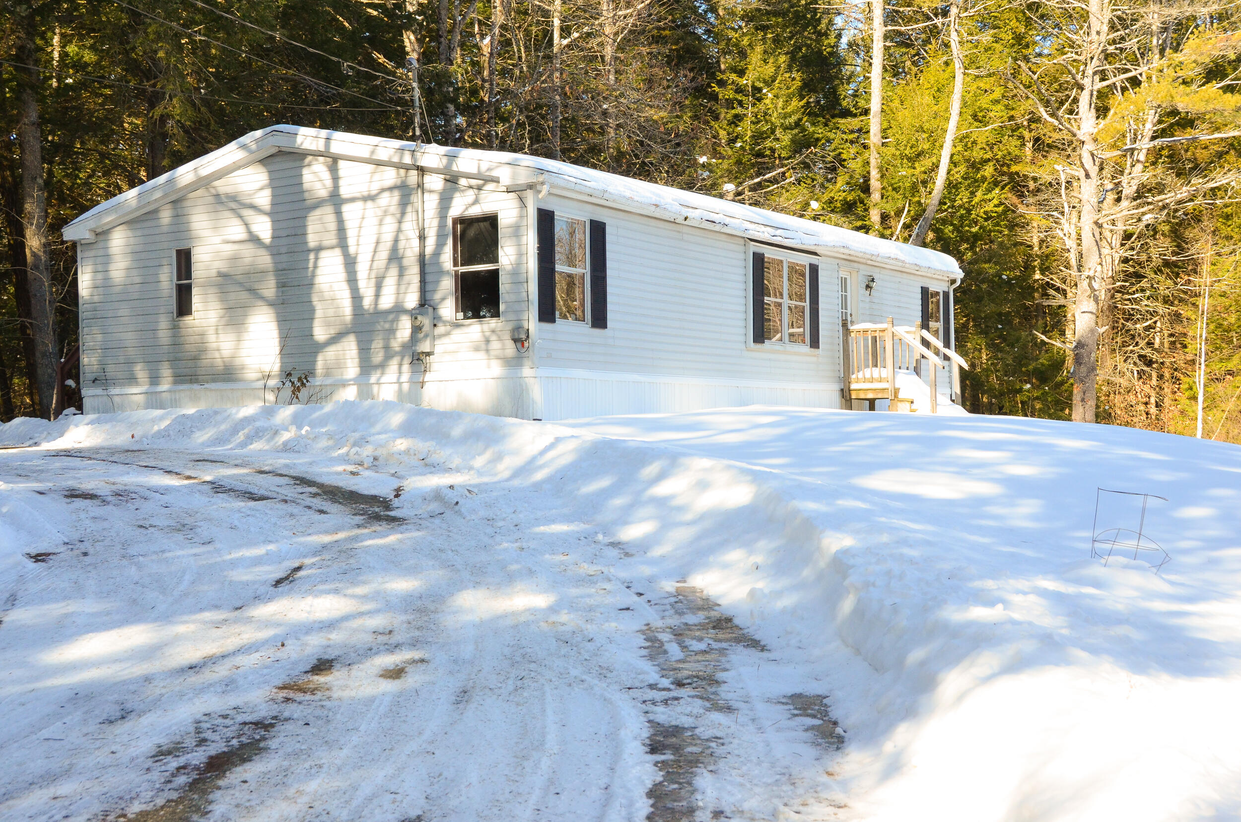 65 Weeks Road Gardiner ME 04345