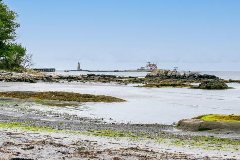 44 Pocahontas Road Kittery ME 03905