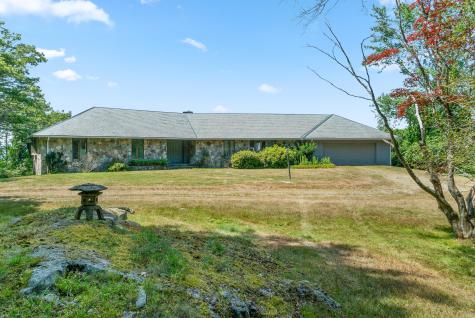 44 Pocahontas Road Kittery ME 03905