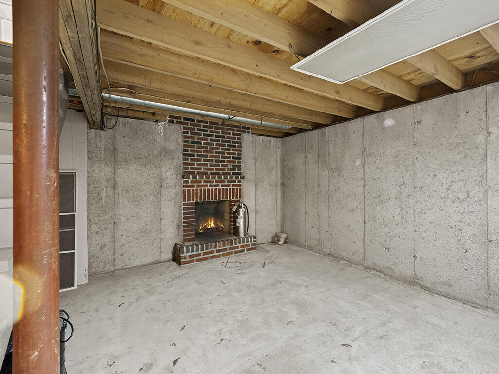 20 Nickerson Lane Rome ME 04963