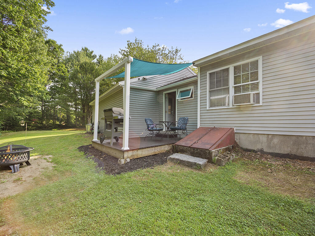 20 Nickerson Lane Rome ME 04963