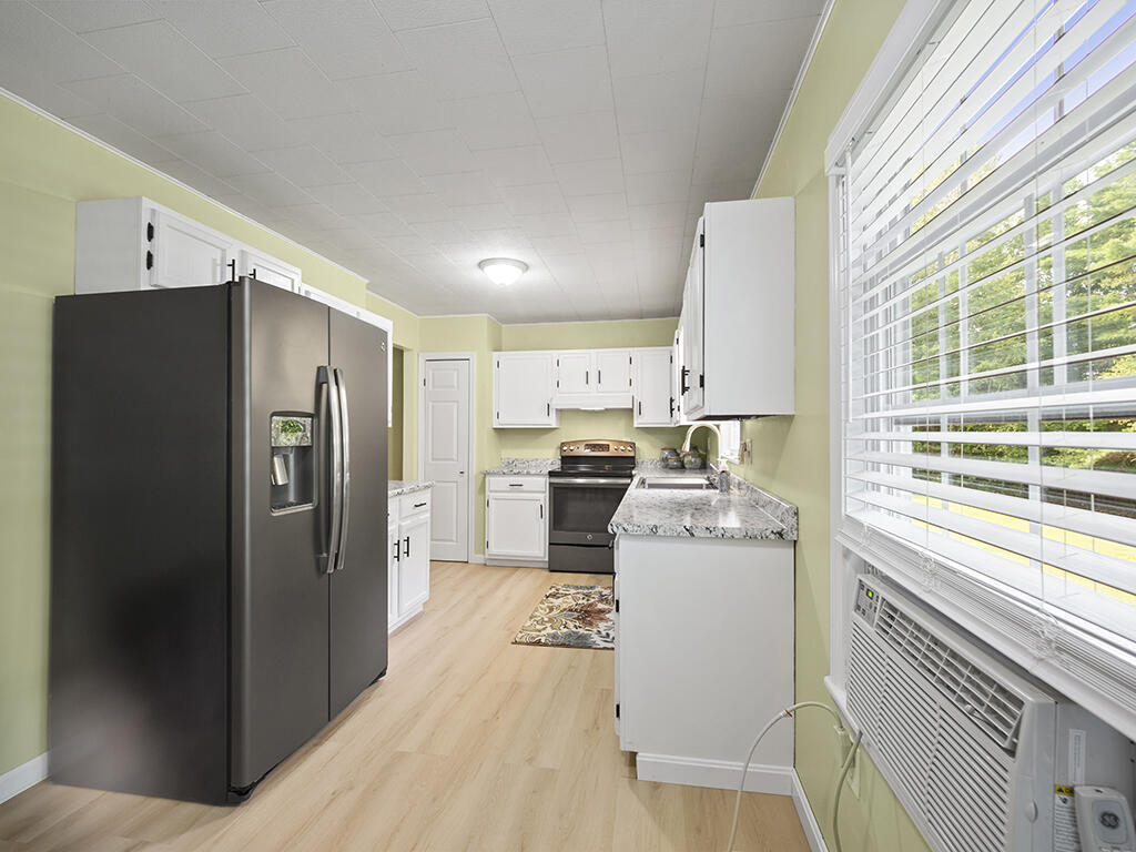 20 Nickerson Lane Rome ME 04963