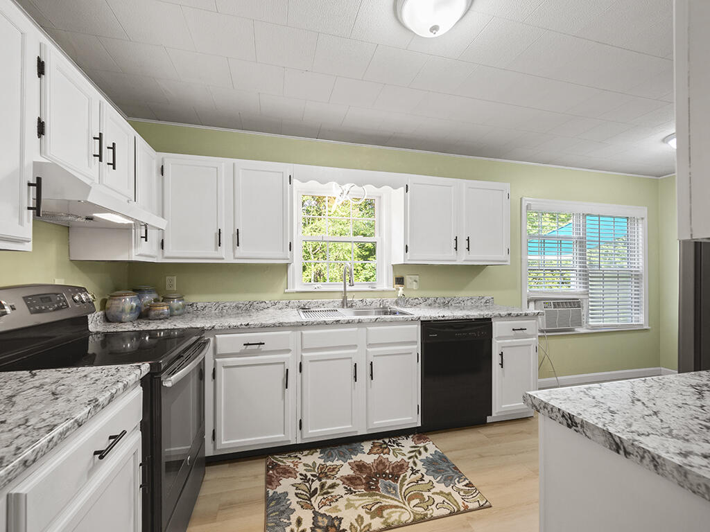 20 Nickerson Lane Rome ME 04963