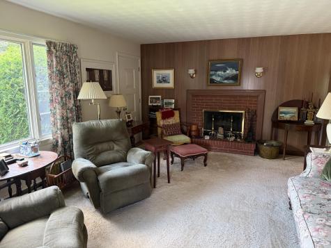 29 Birchwood Boulevard Boulevard Brewer ME 04412