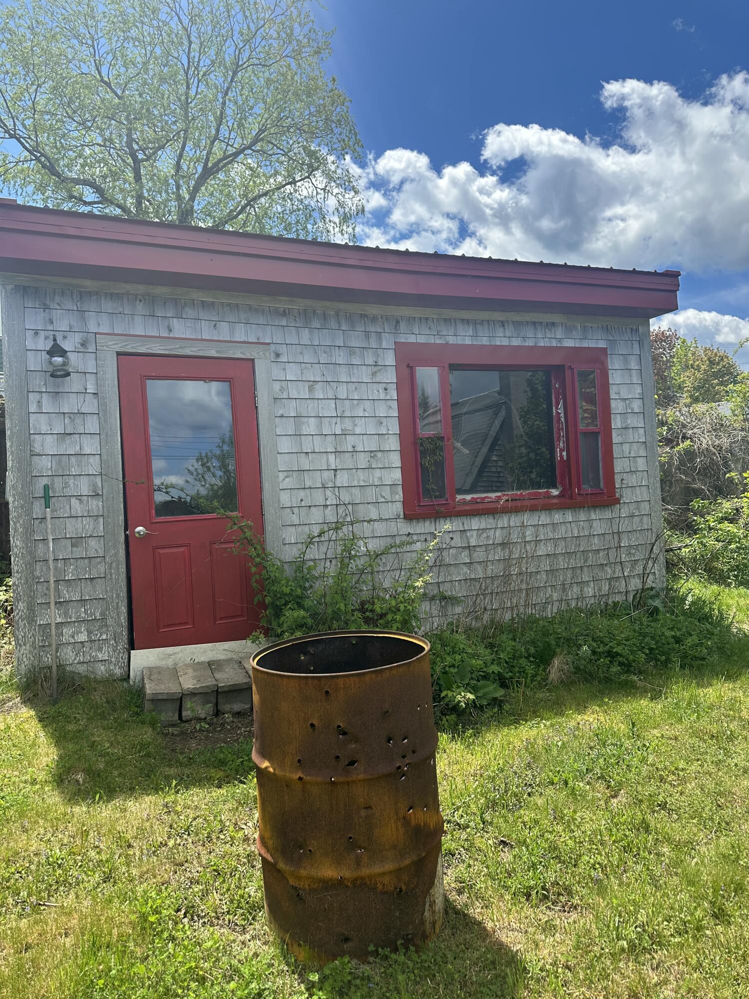 2 Dresner Street Eastport ME 04631
