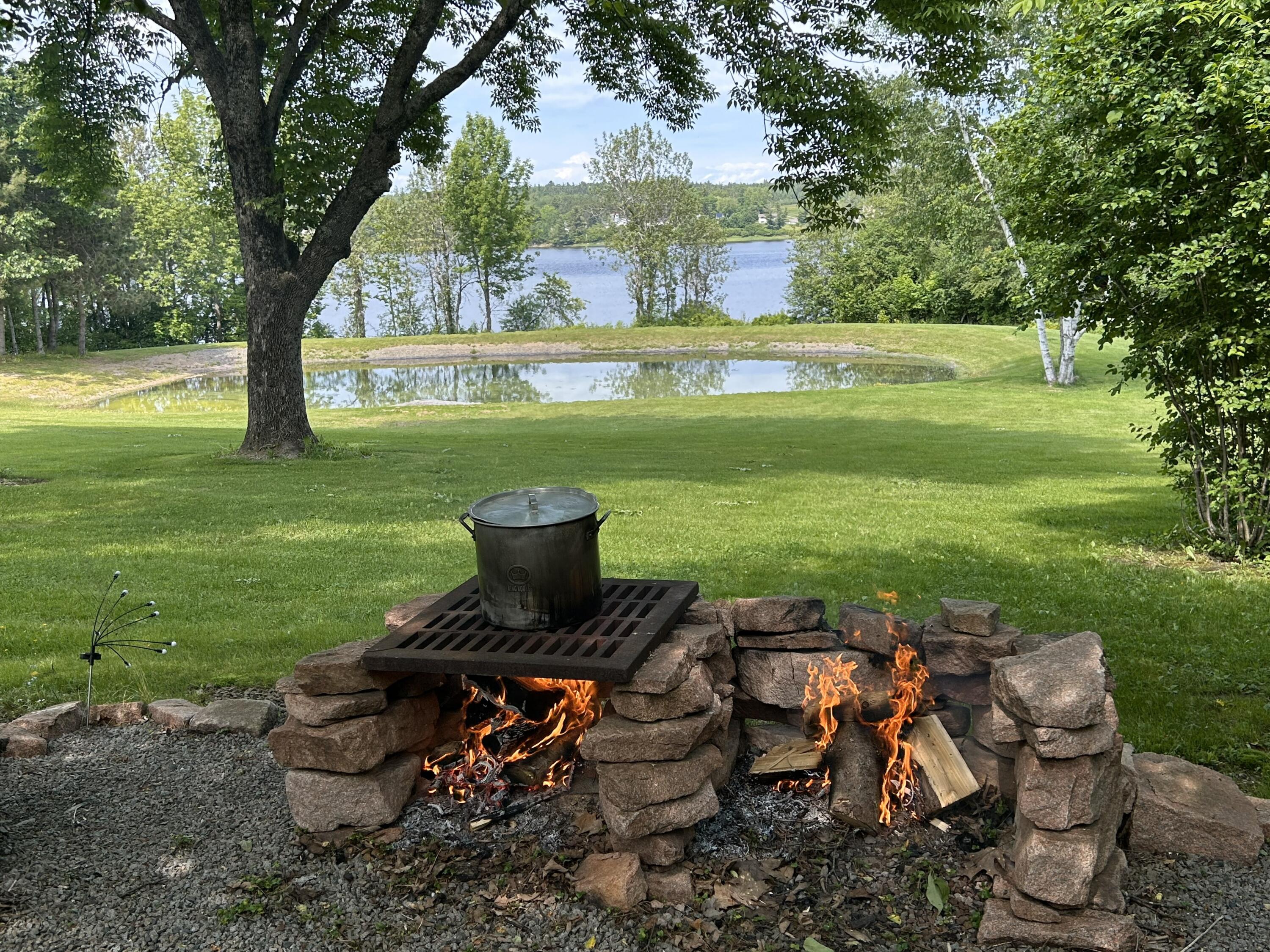 918 Main Street Calais ME 04619