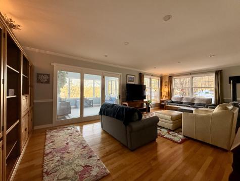 918 Main Street Calais ME 04619