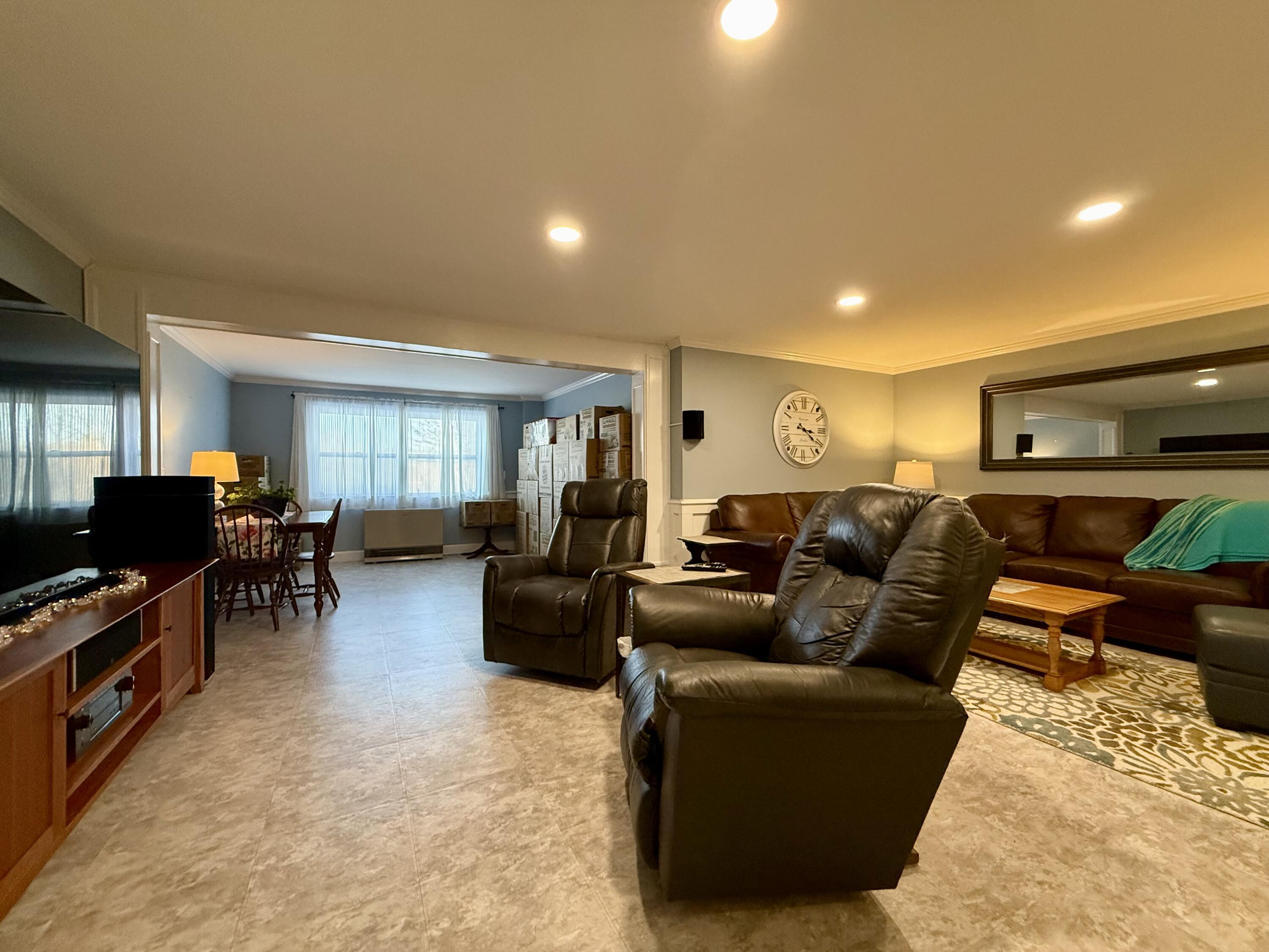 918 Main Street Calais ME 04619