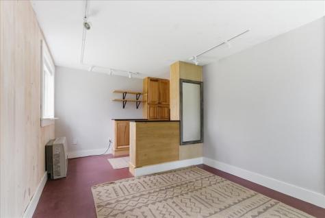 78 Collins Road Manchester ME 04351
