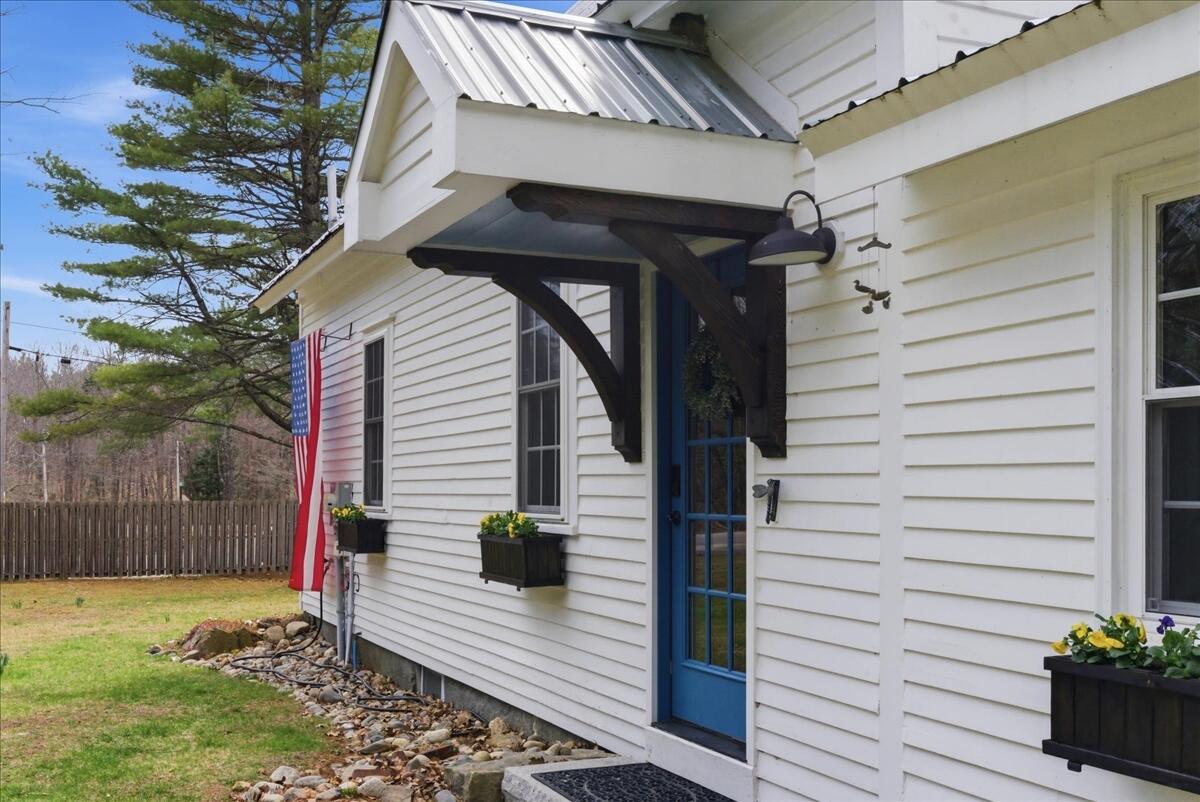 78 Collins Road Manchester ME 04351